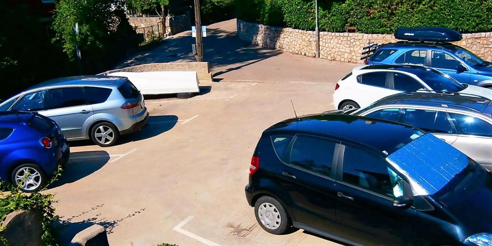 Guesthouse Cecilia 2 Малинска Экстерьер фото